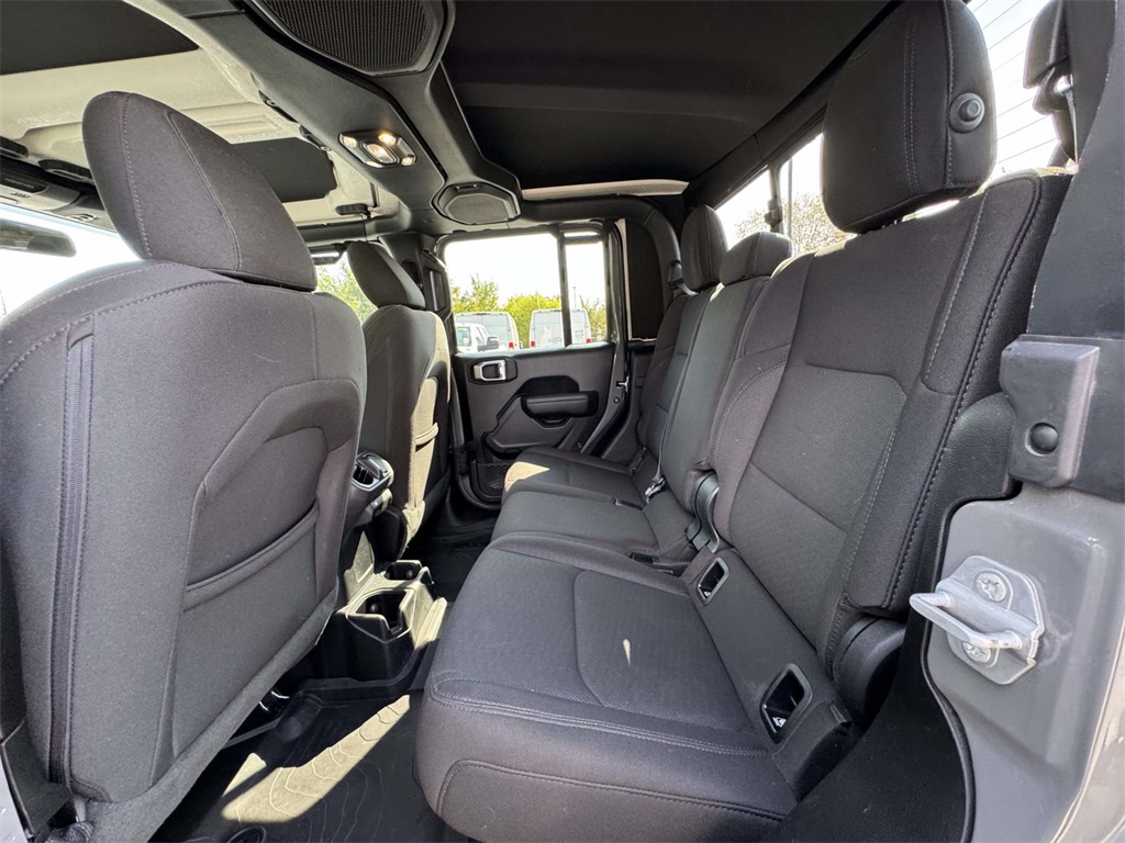 2023 Jeep Gladiator Sport S photo 14