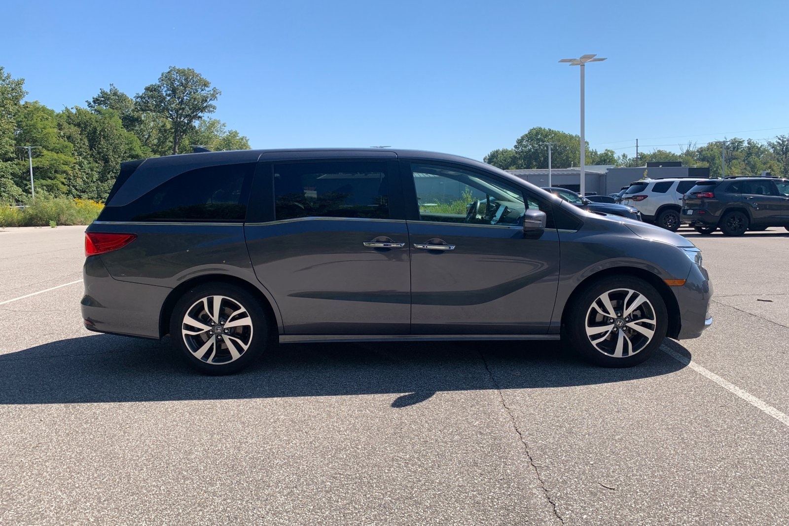 2023 Honda Odyssey Touring photo 6