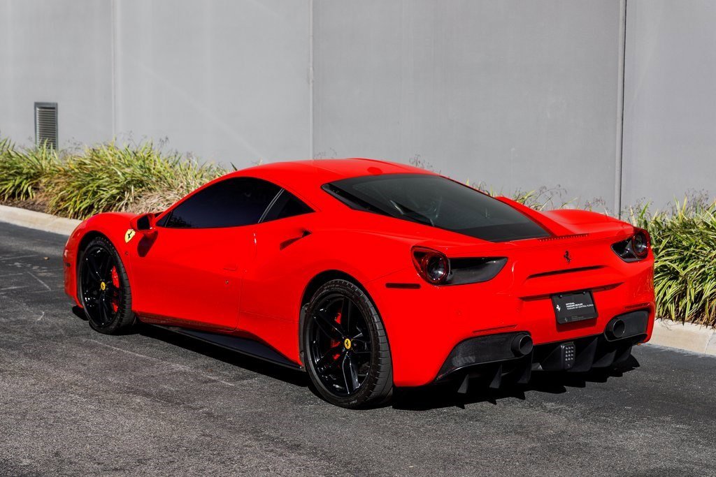 2017 Ferrari 488 GTB photo 3