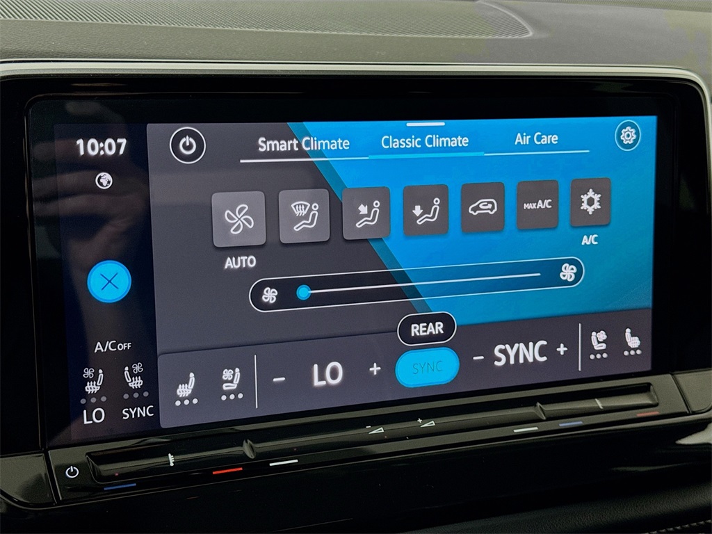2025 Volkswagen Atlas SE Technology photo 34