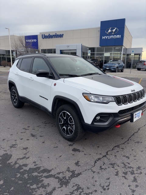 2024 Jeep Compass Trailhawk's photo