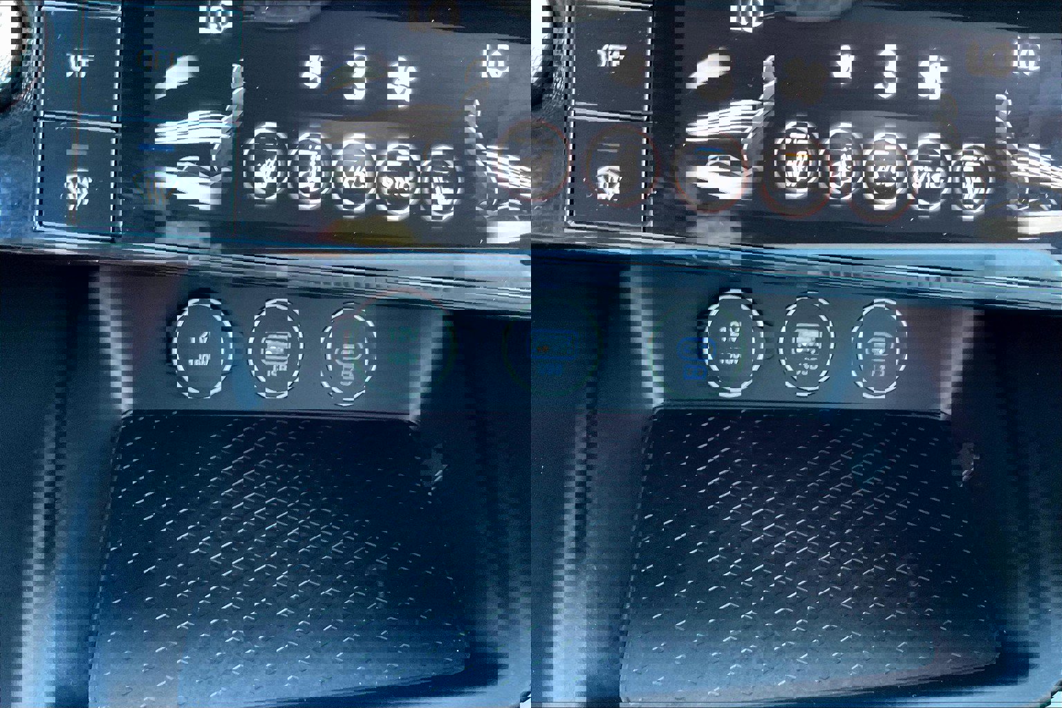 2025 Genesis G70 2.5T photo 30