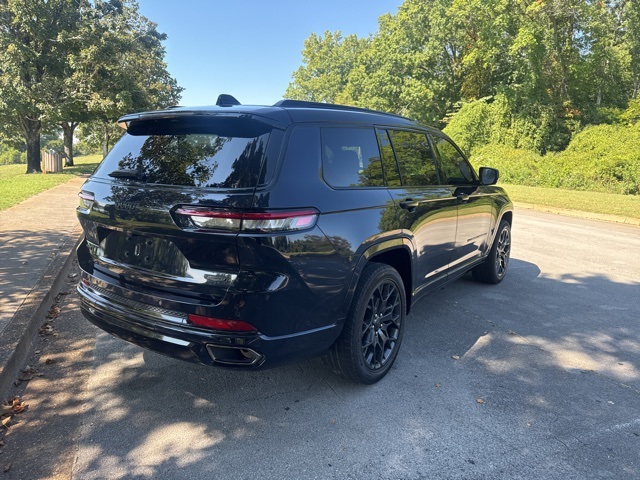 2024 Jeep Grand Cherokee L Summit photo 5
