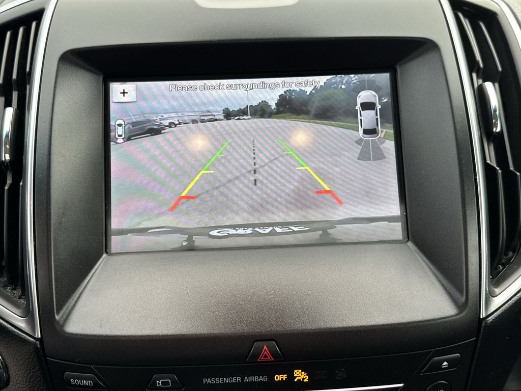2019 Ford Edge Titanium photo 23