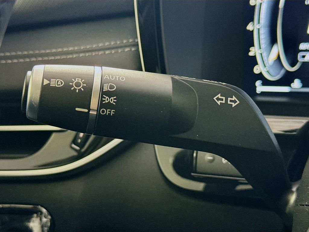 2025 Infiniti QX60 Luxe photo 12