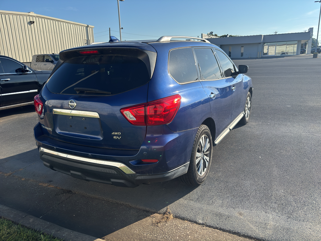 2020 Nissan Pathfinder SV 4x4 photo 2