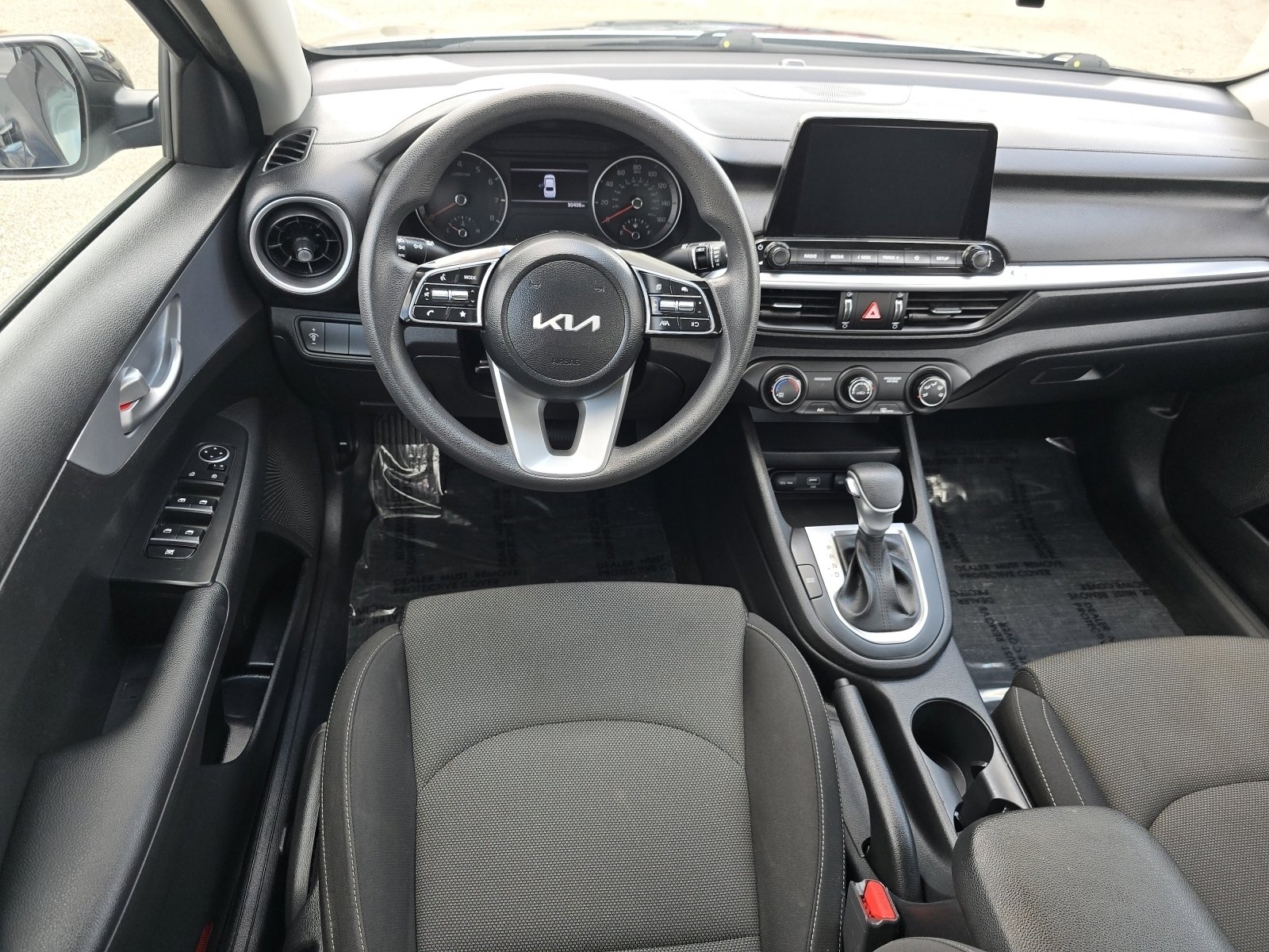 2023 Kia Forte LXS photo 24