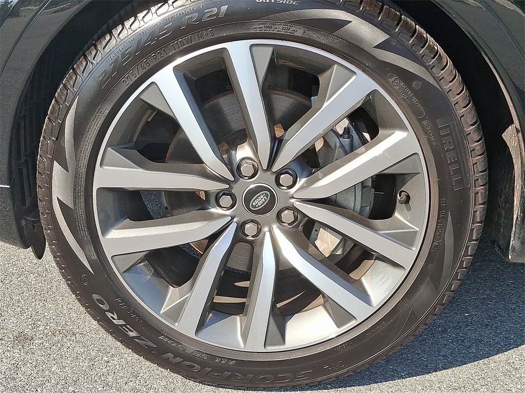 2025 Land Rover Discovery SE photo 7
