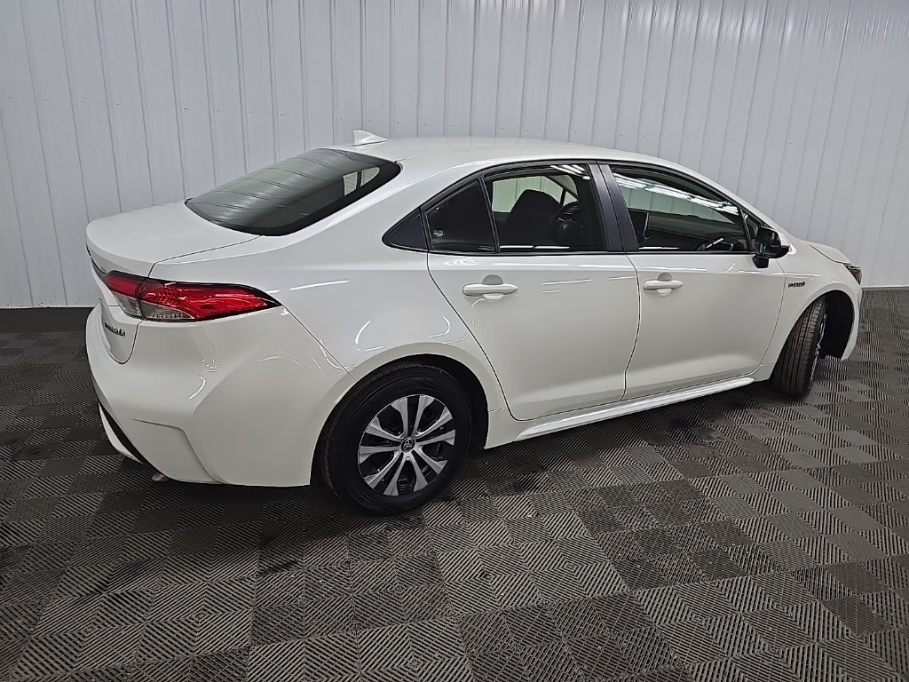 2021 Toyota Corolla Hybrid LE photo 3