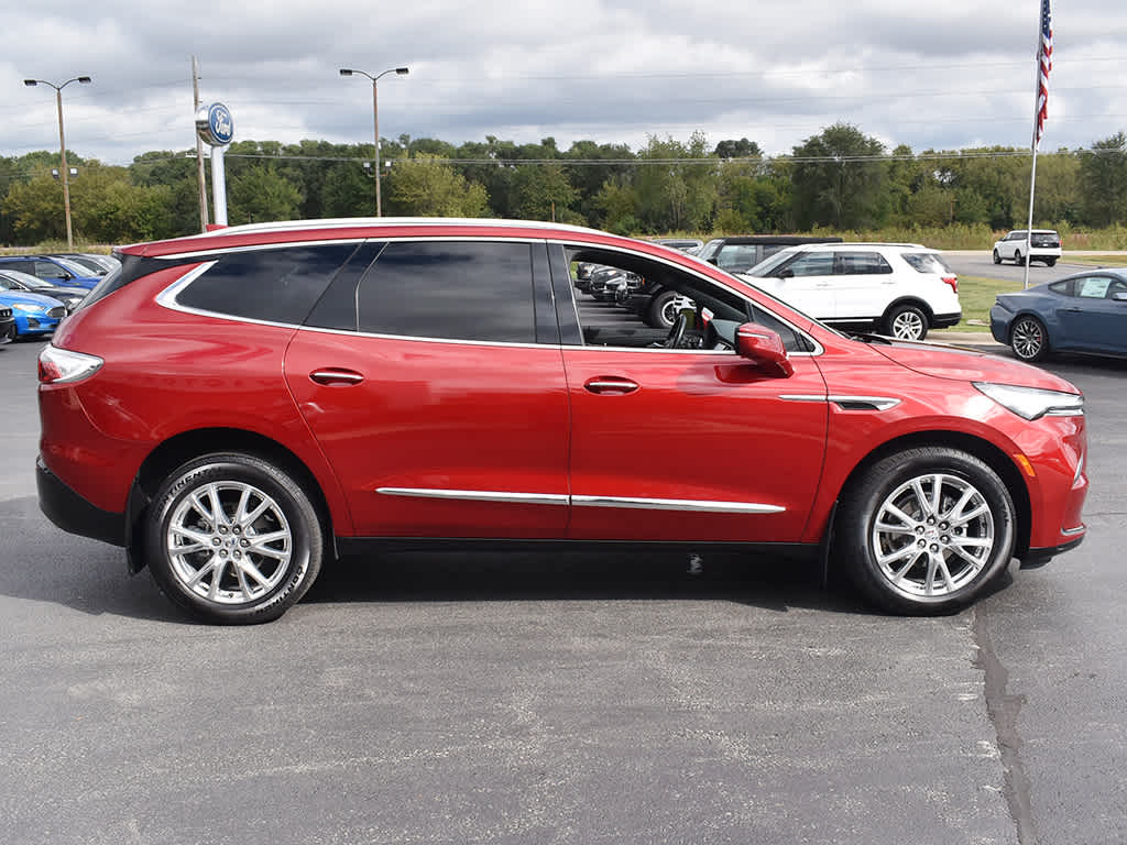 2023 Buick Enclave Premium photo 13