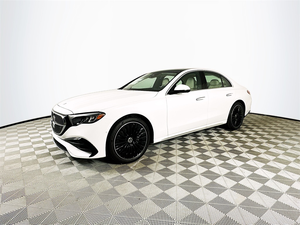 2025 Mercedes Benz E 350 photo 3