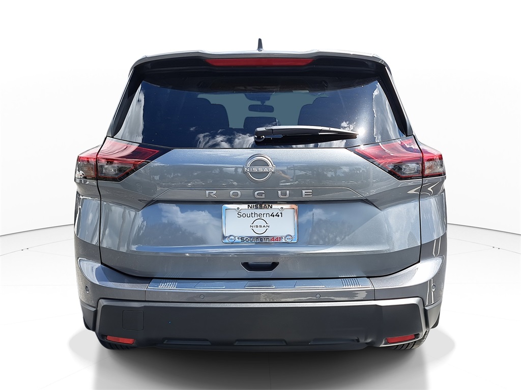 2026 Nissan Rogue SV photo 6