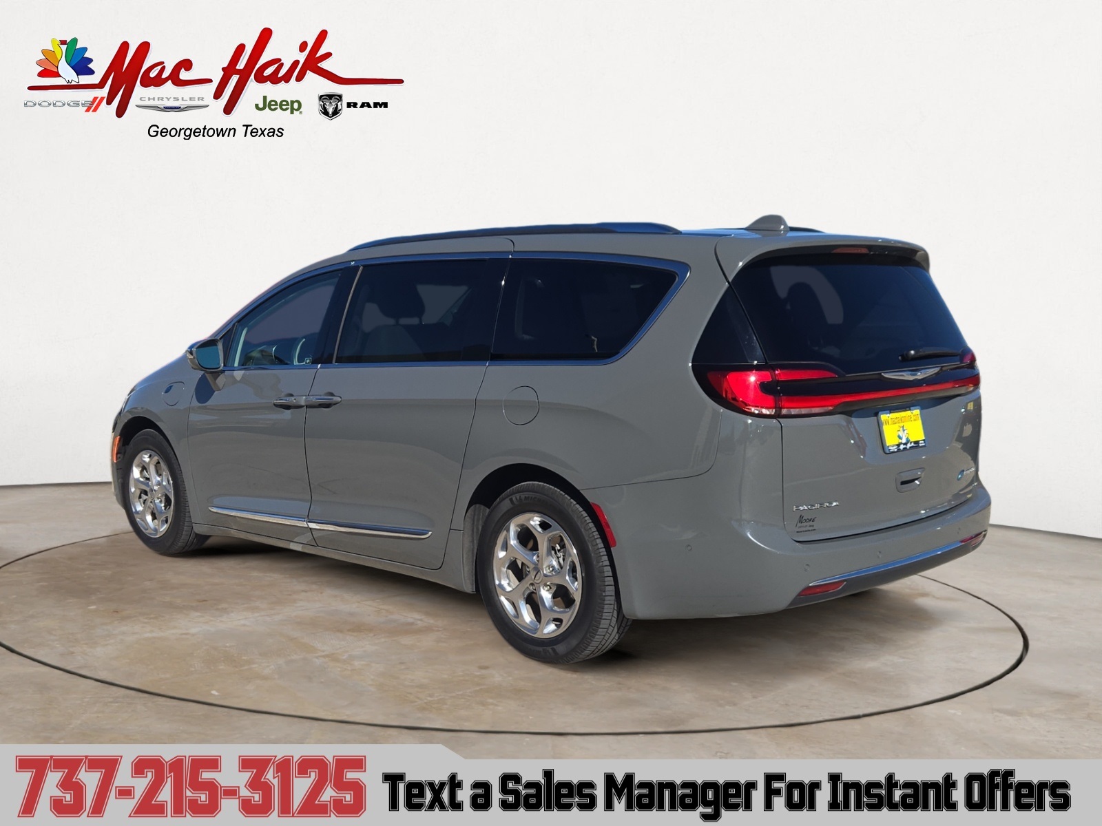 2021 Chrysler Pacifica Hybrid Limited photo 3
