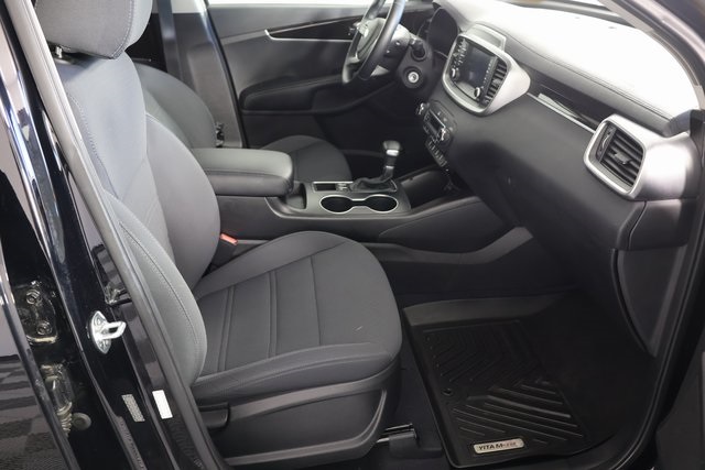 2020 Kia Sorento LX photo 17