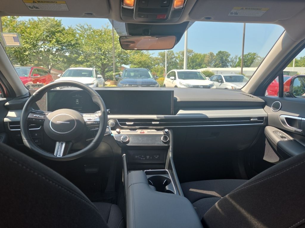 2025 Hyundai Sonata Hybrid SEL photo 12
