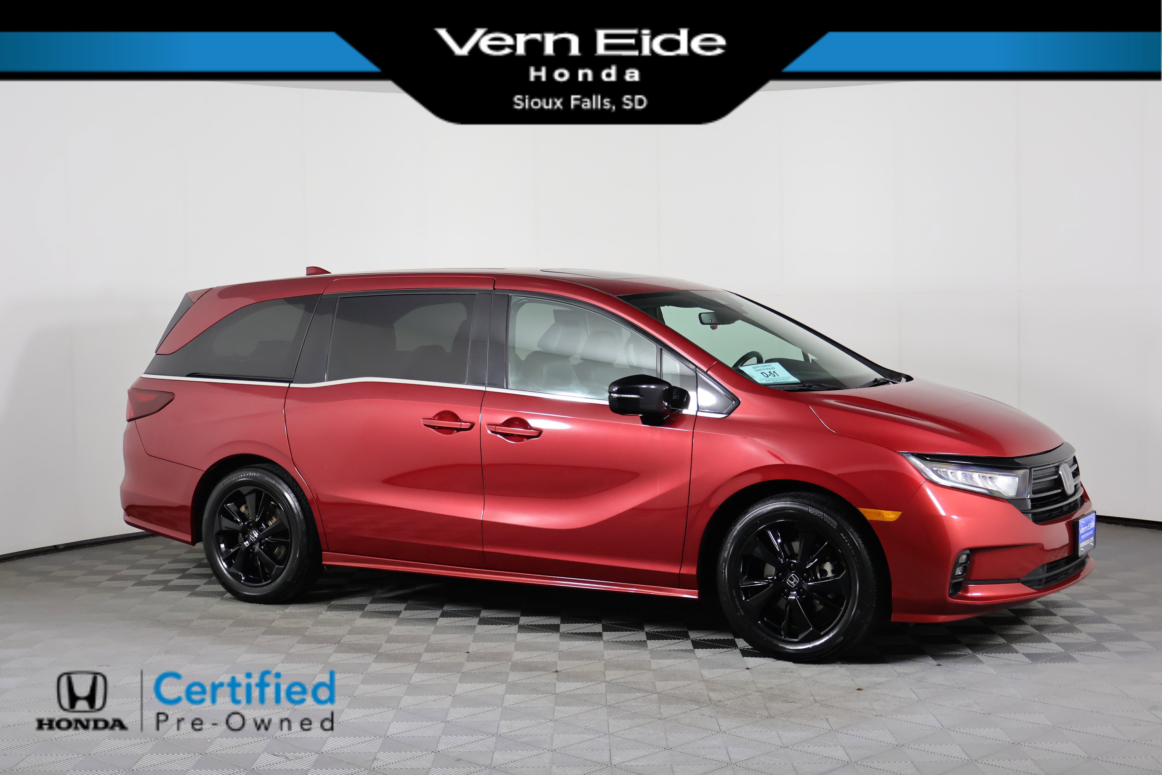 2023 Honda Odyssey SPORT's photo