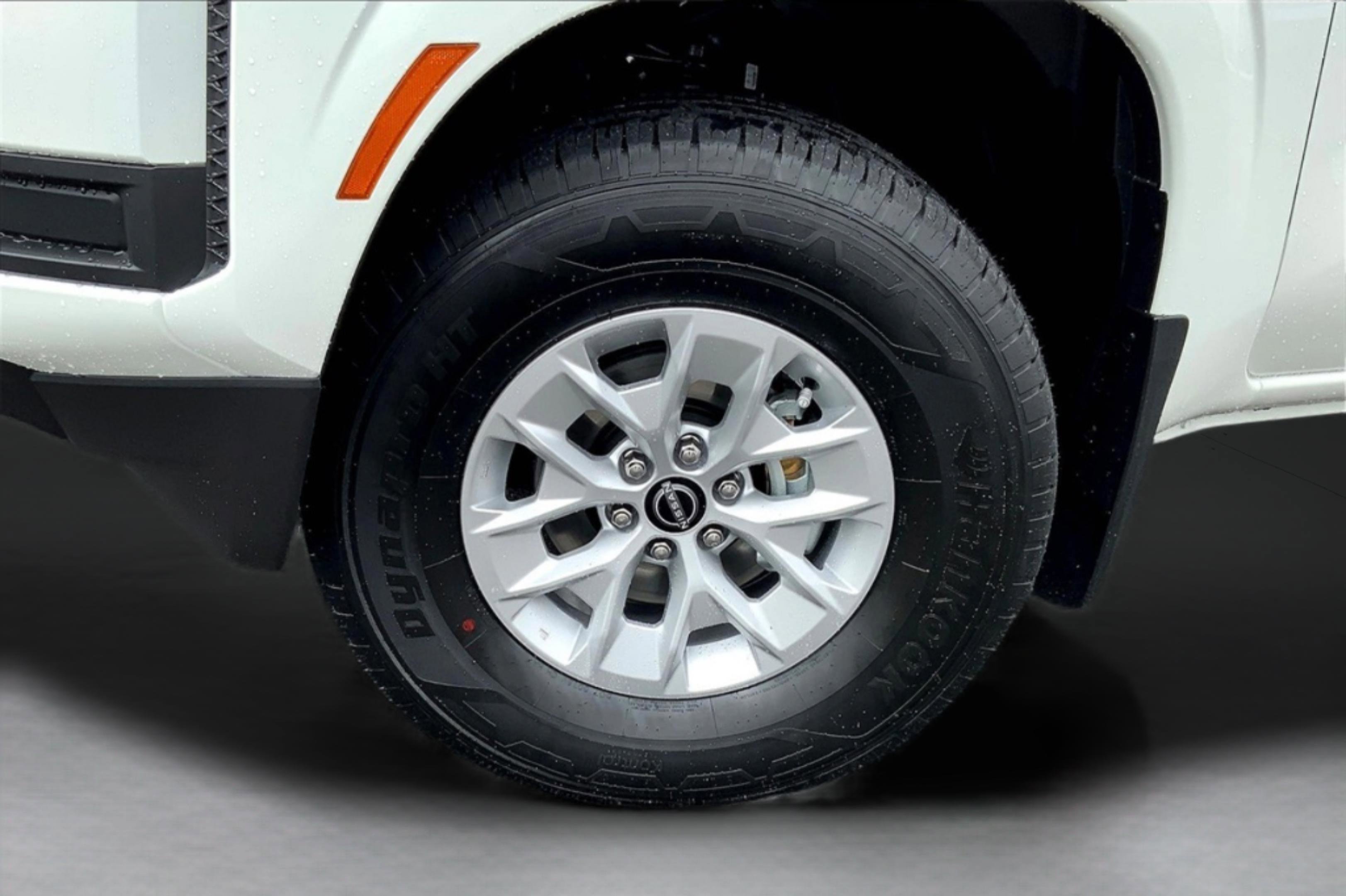 2025 Nissan Frontier S photo 11