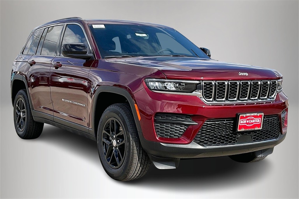 2025 Jeep Grand Cherokee Laredo's photo
