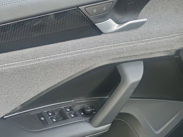 2025 Volkswagen Tiguan S photo 4