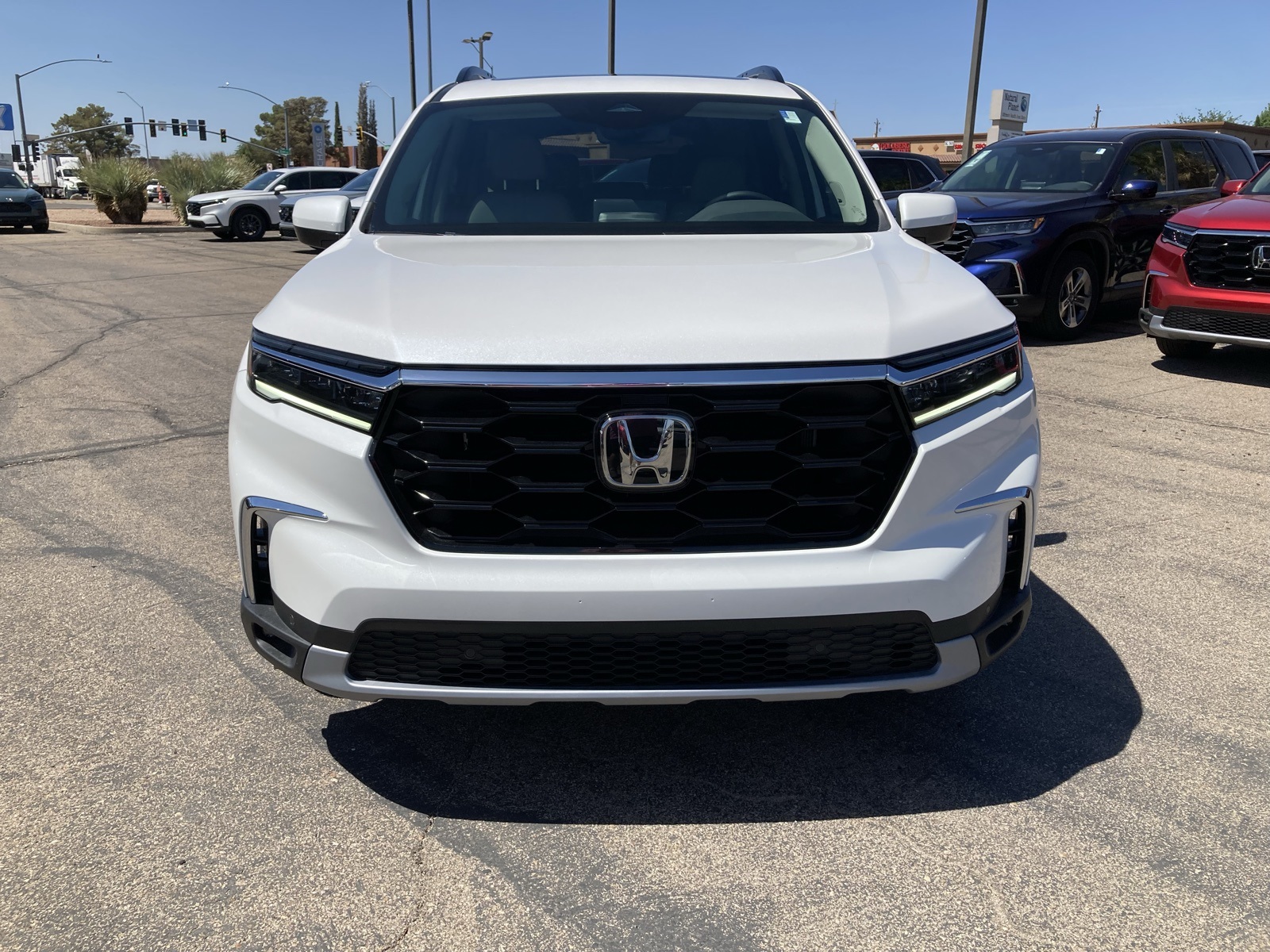 2025 Honda Pilot Touring photo 2