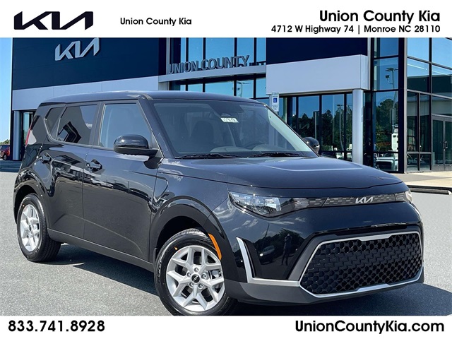 2025 Kia Soul S's photo