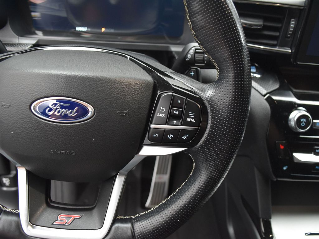 2021 Ford Explorer ST photo 8