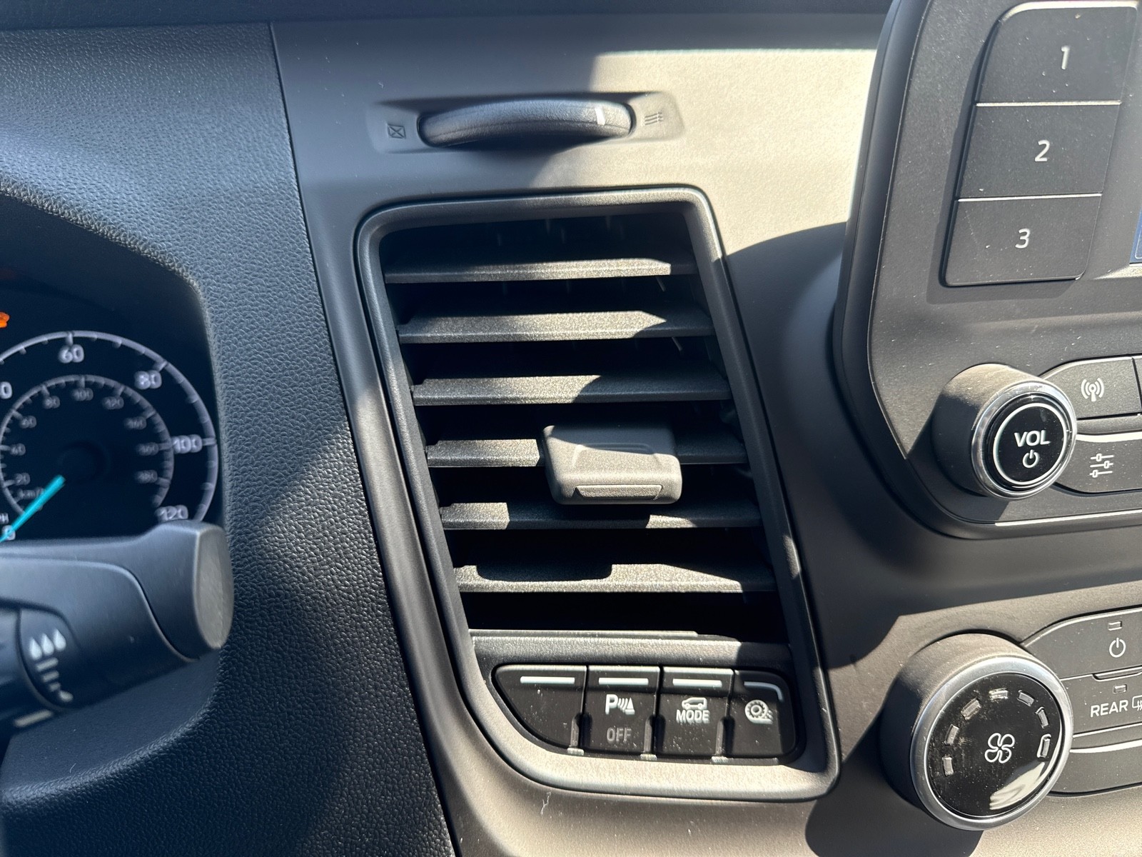 2025 Ford Transit Cargo Van photo 9