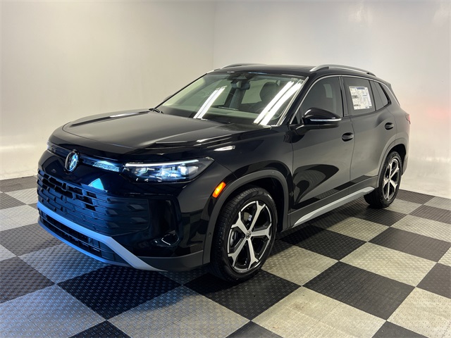 2026 Volkswagen Tiguan SE photo 3