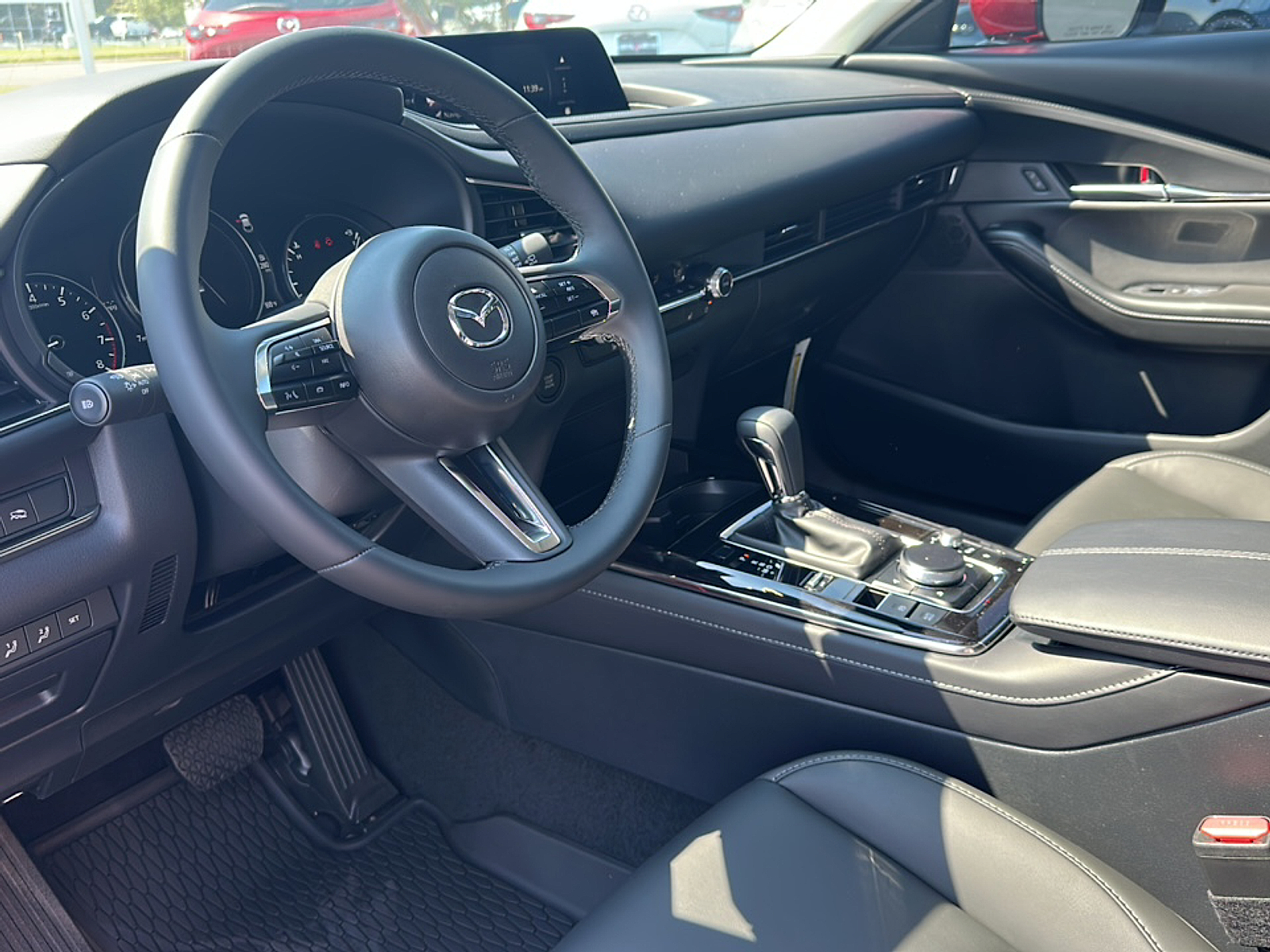 2025 Mazda CX-30 2.5 S Preferred photo 2