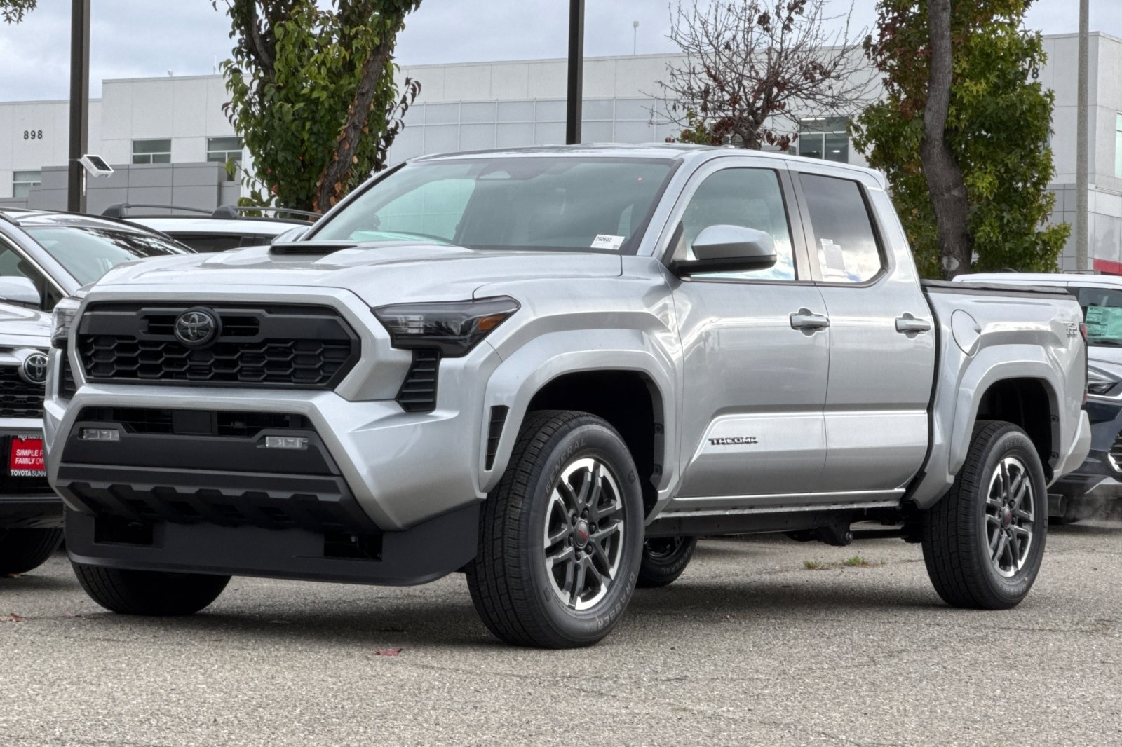 2026 Toyota Tacoma TRD Sport 4x4 Double Cab photo 2