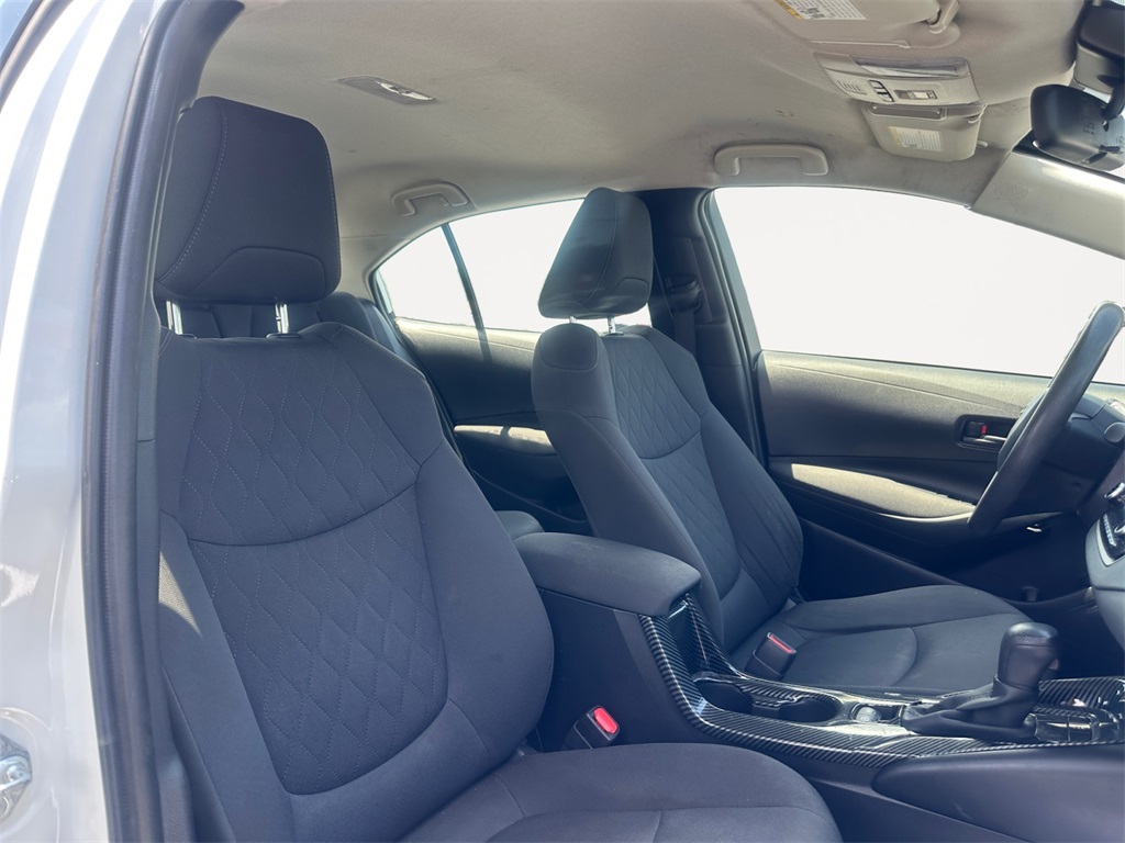 2022 Toyota Corolla LE photo 15