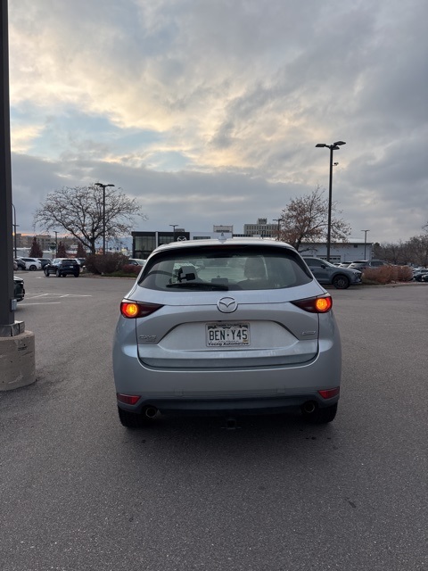 2017 Mazda CX-5 Sport photo 3