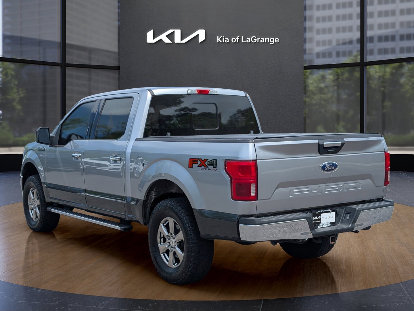 2020 Ford F-150 XLT photo 12