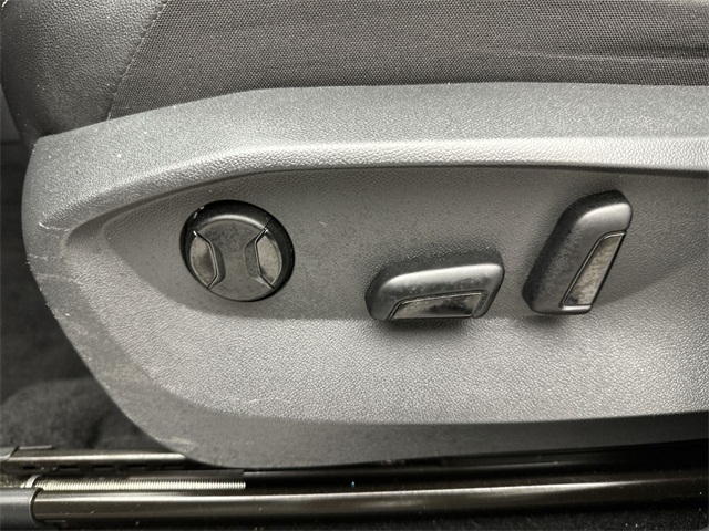 2022 Volkswagen Tiguan SE R-Line Black photo 4
