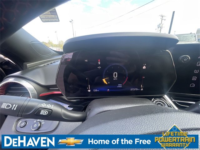 2025 Chevrolet Trax photo 2