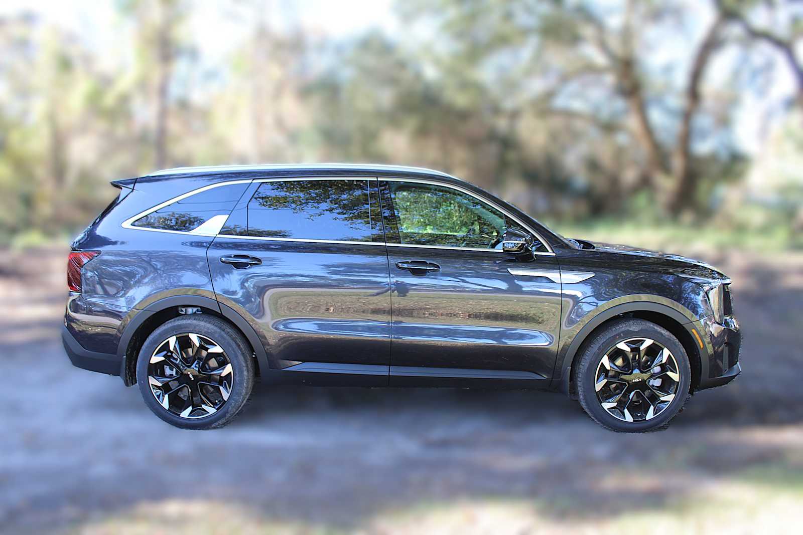 2025 Kia Sorento EX photo 2