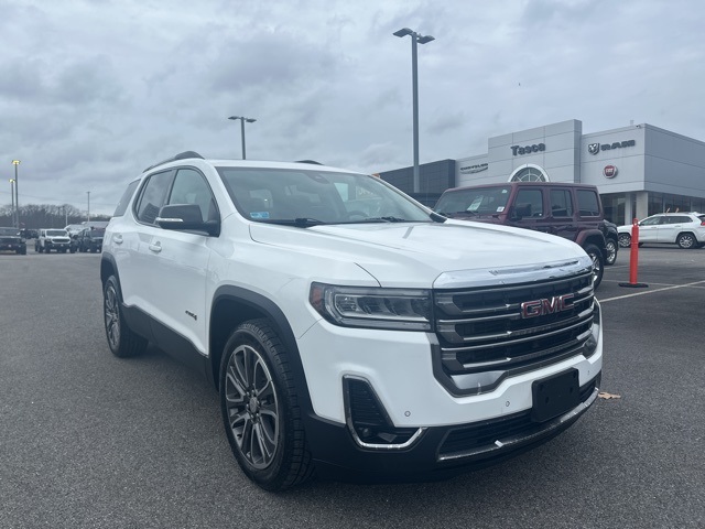2020 GMC Acadia AT4's photo