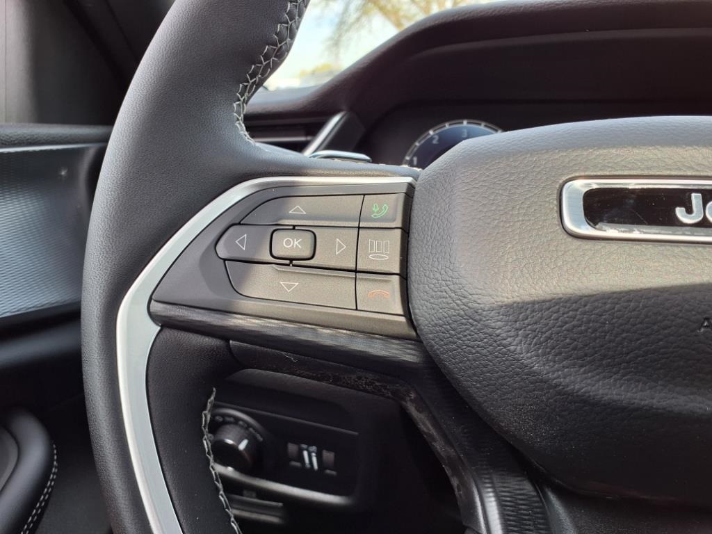 2025 Jeep Grand Cherokee Altitude X photo 18