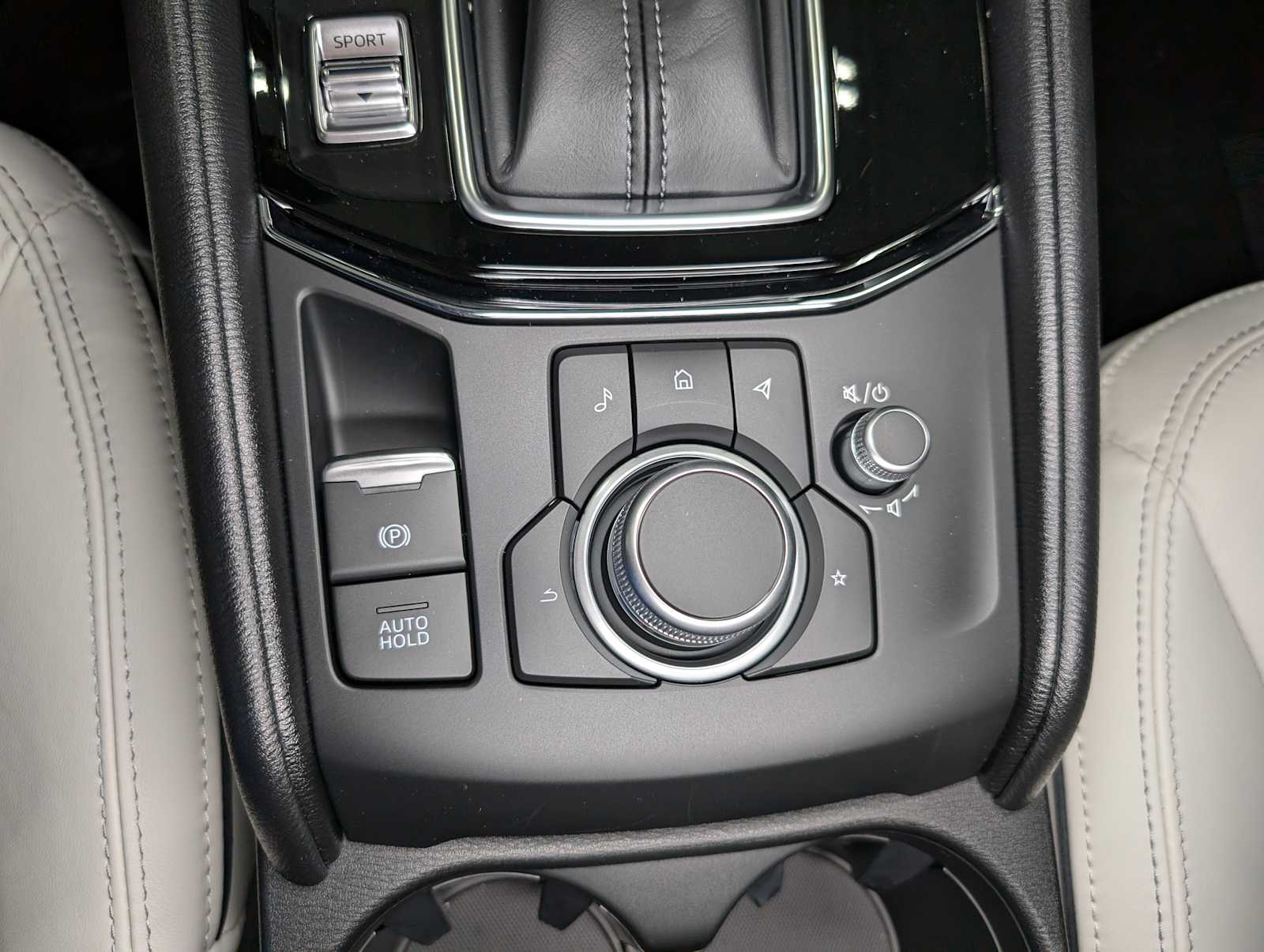 2025 Mazda CX-5 2.5 S Preferred photo 27