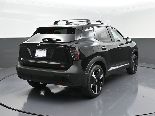 2025 Nissan Kicks SR photo 4