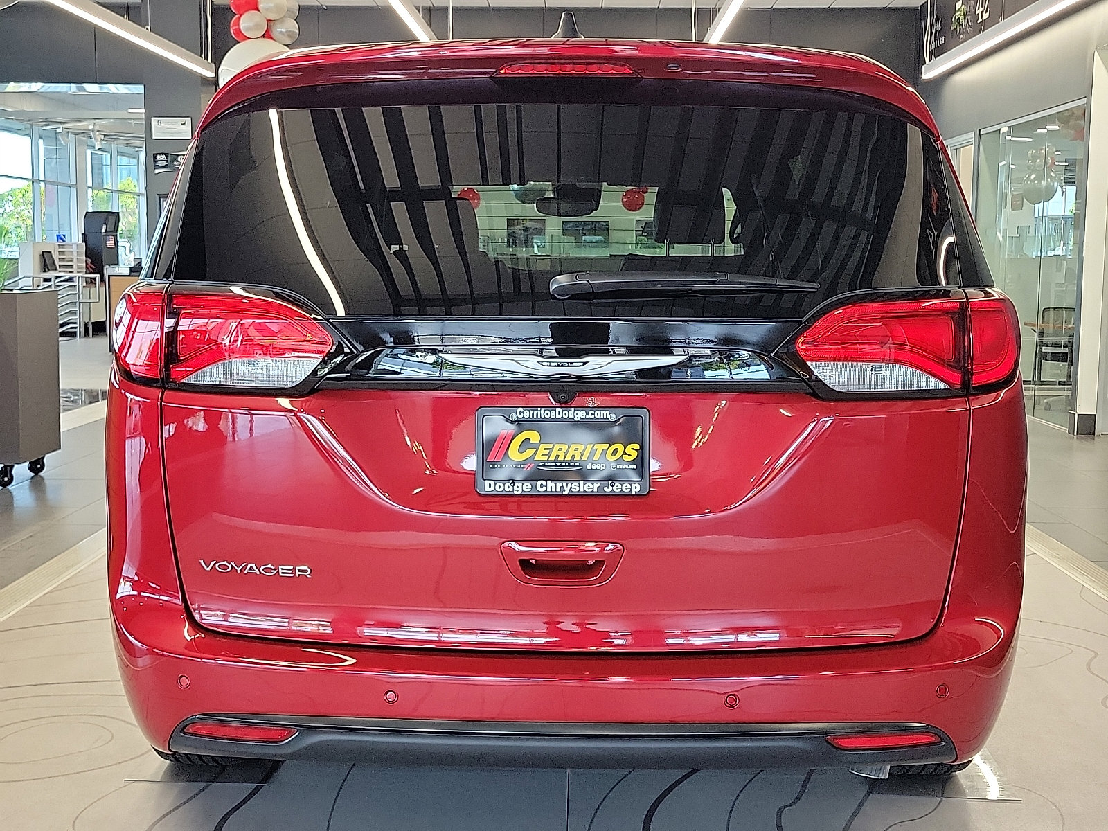 2025 Chrysler Voyager LX photo 15