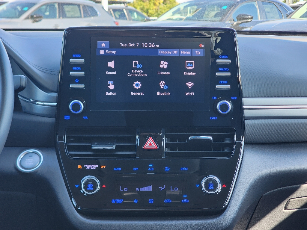 2021 Hyundai Ioniq Plug-In Hybrid SE photo 3