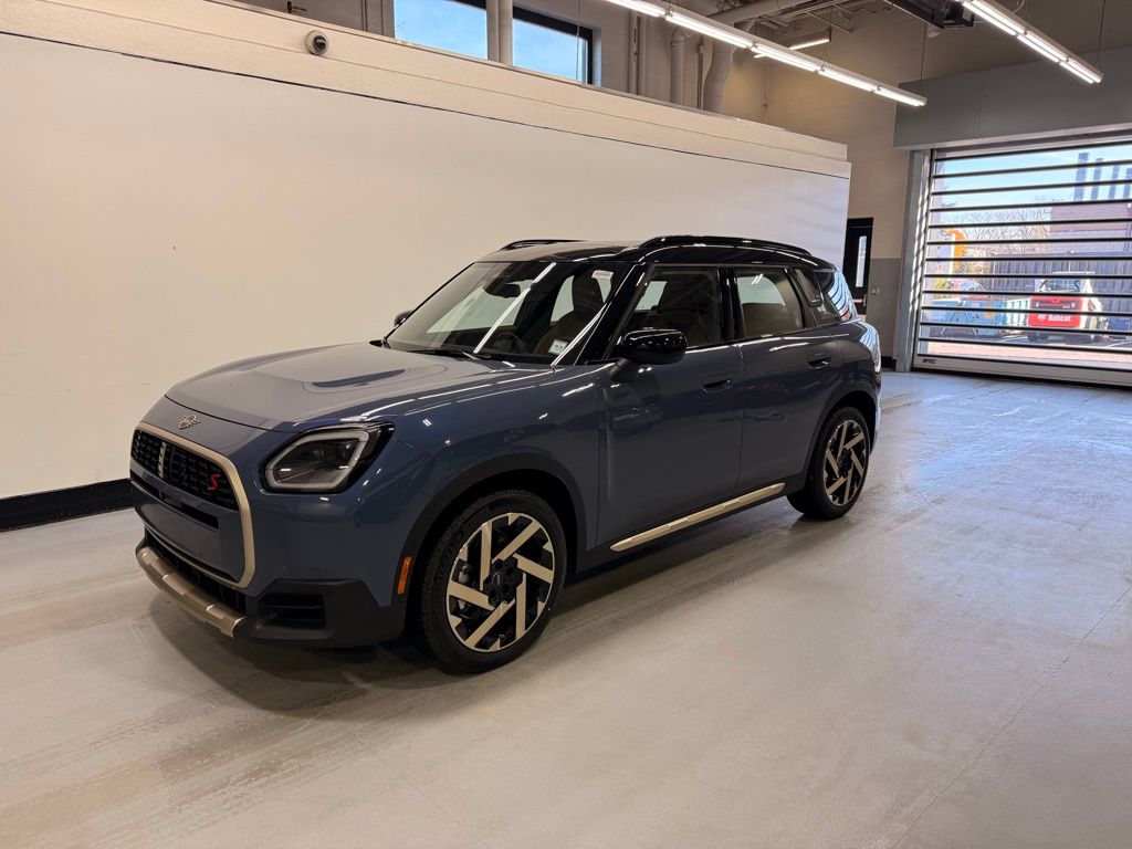2025 MINI Countryman S's photo