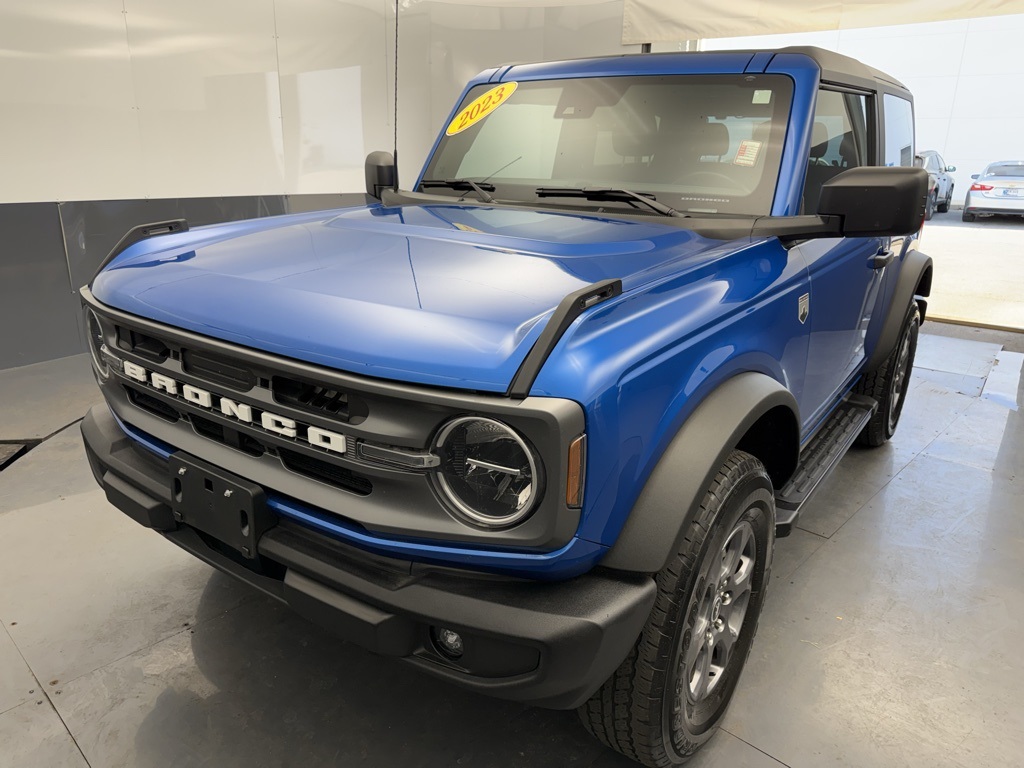 2023 Ford Bronco Big Bend photo 2