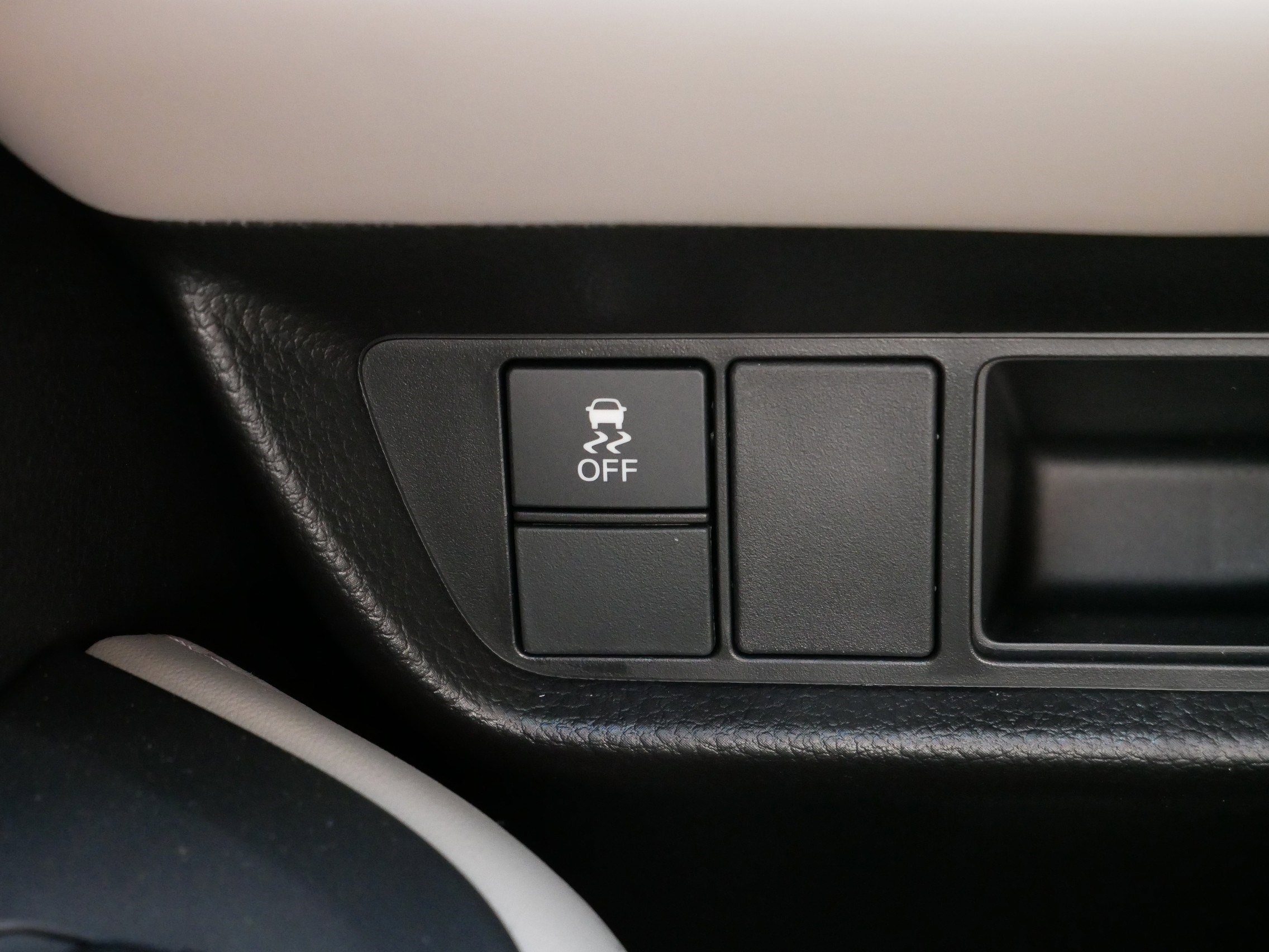 2025 Honda HR-V LX photo 22