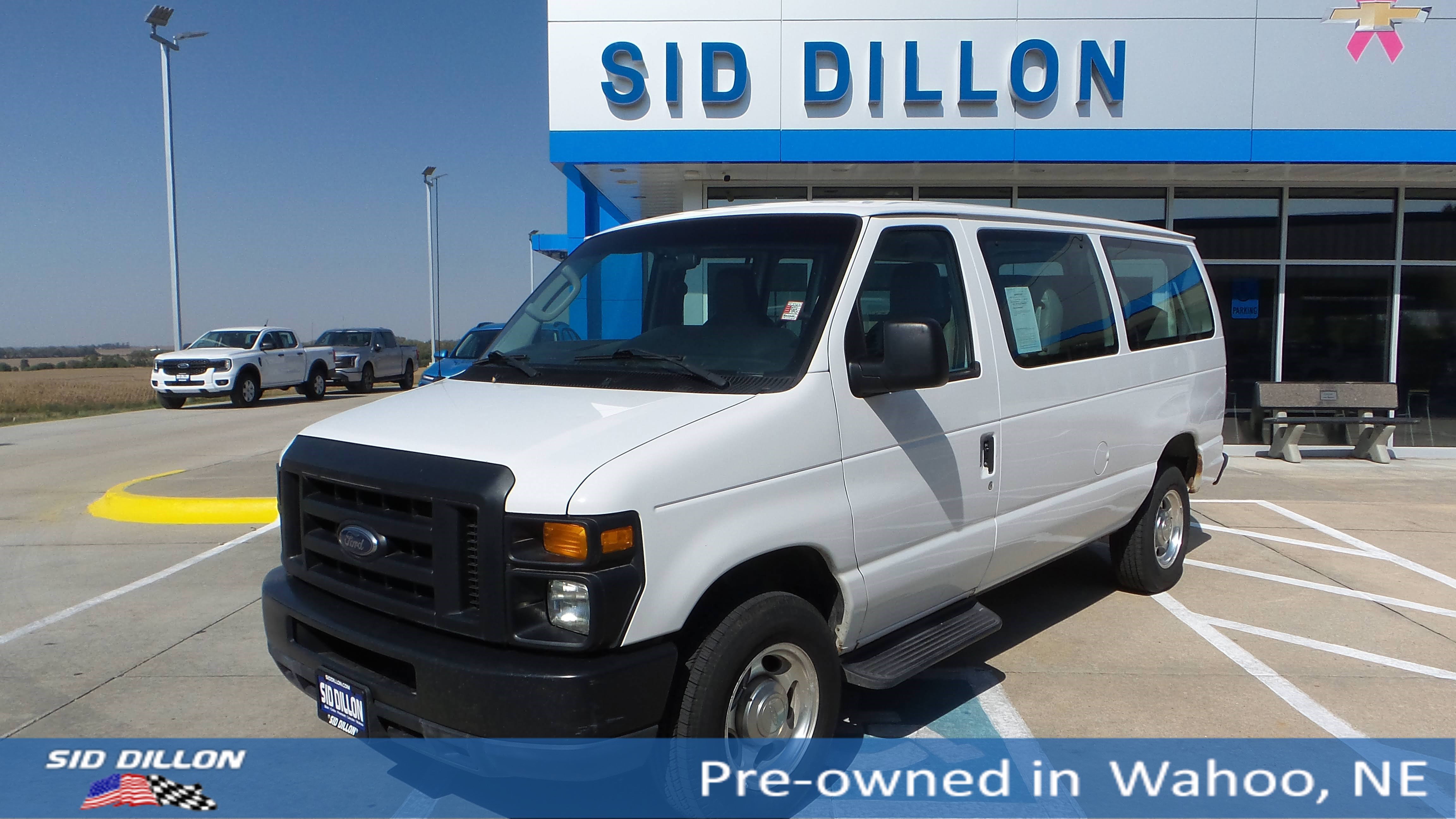 2011 Ford E-Series Econoline Wagon XL's photo