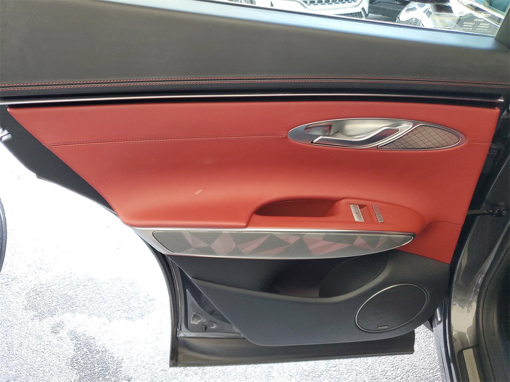 2023 Genesis GV70 3.5T Sport Advanced photo 9