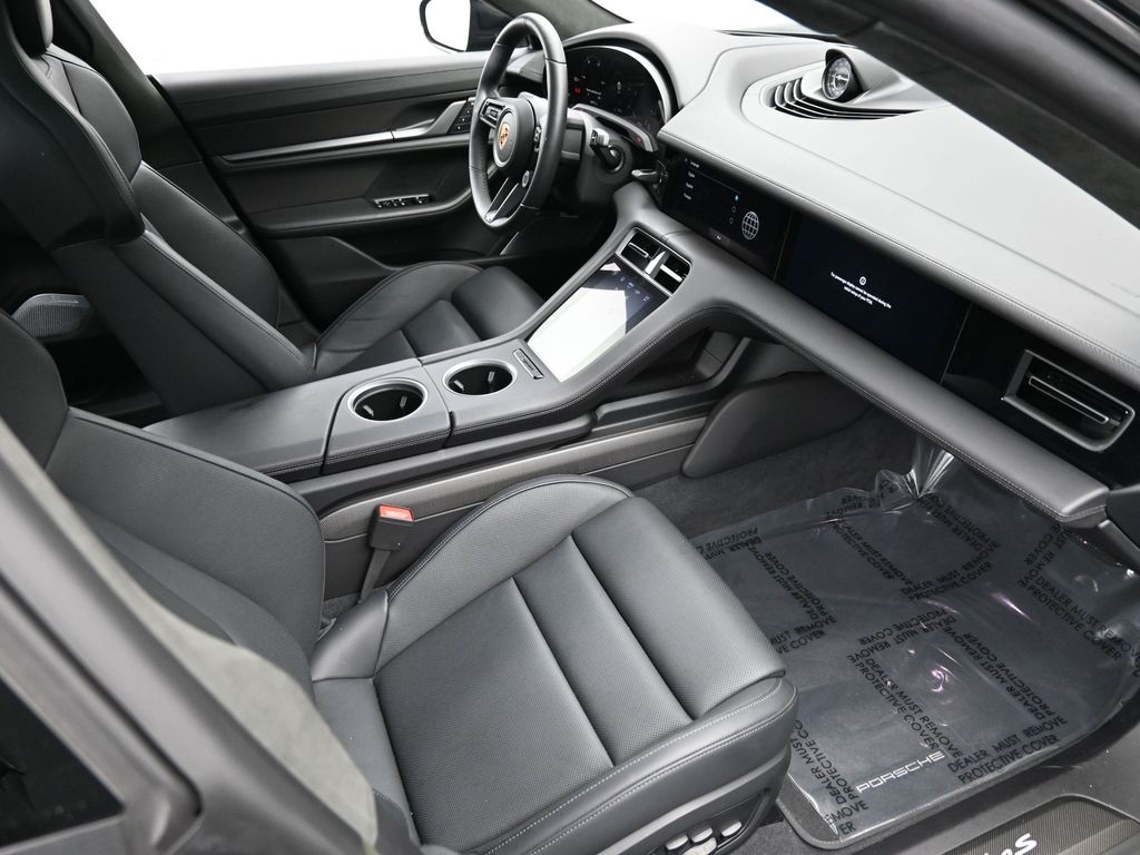2023 Porsche Taycan Turbo S photo 10