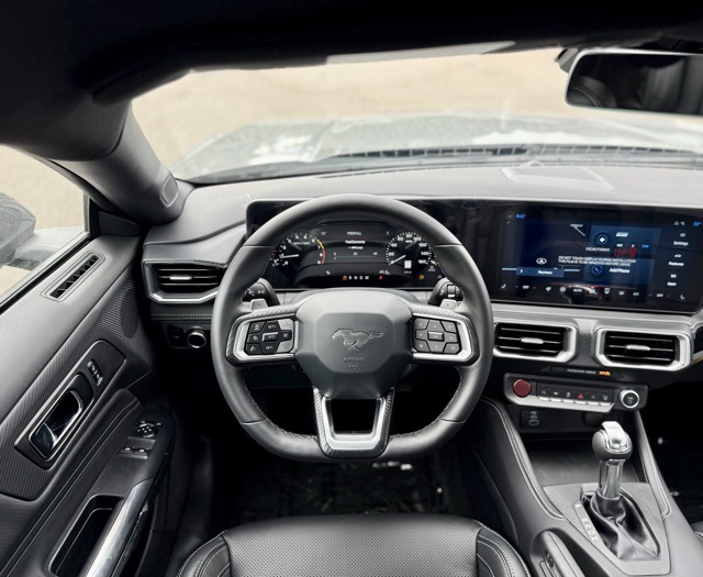 2025 Ford Mustang GT Premium photo 18