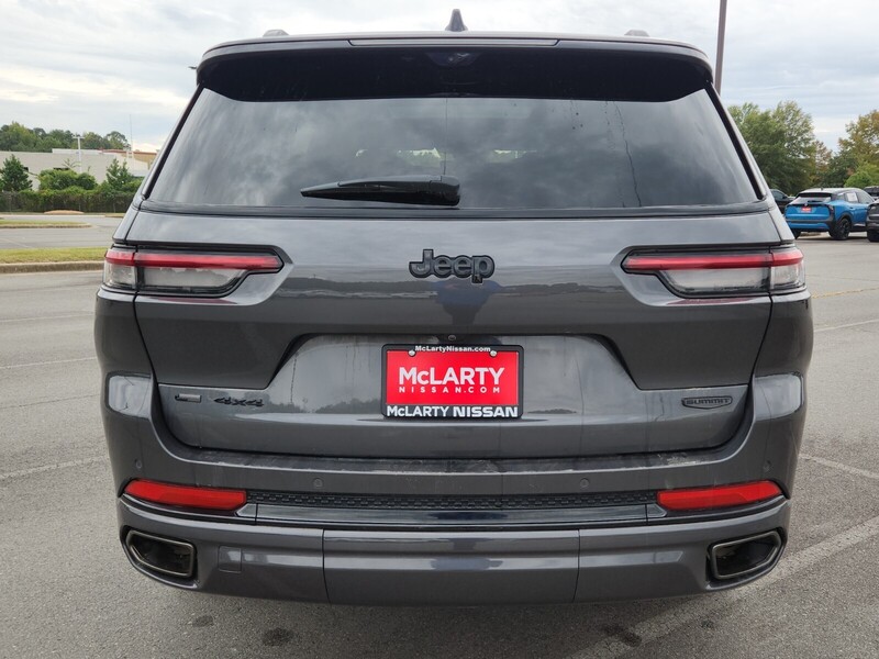 2023 Jeep Grand Cherokee L Summit Reserve photo 4